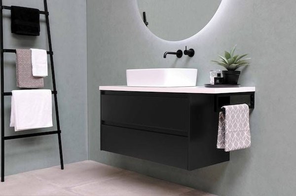 Des idées pour décorer votre meuble de salle de bain avec des accessoires